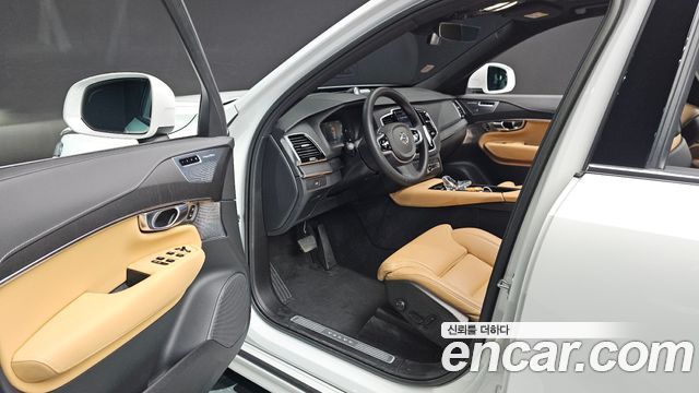 Volvo XC90 (II) B6 Ultimate Bright 2023 — фото 10