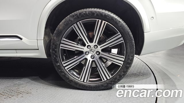 Volvo XC90 (II) B6 Ultimate Bright 2023 — фото 27