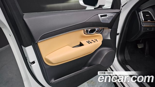Volvo XC90 (II) B6 Ultimate Bright 2023 — фото 30