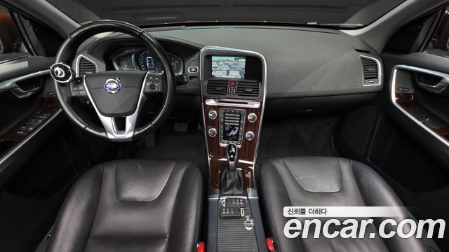Volvo XC60 D5 AWD 1st 2015 — фото 7