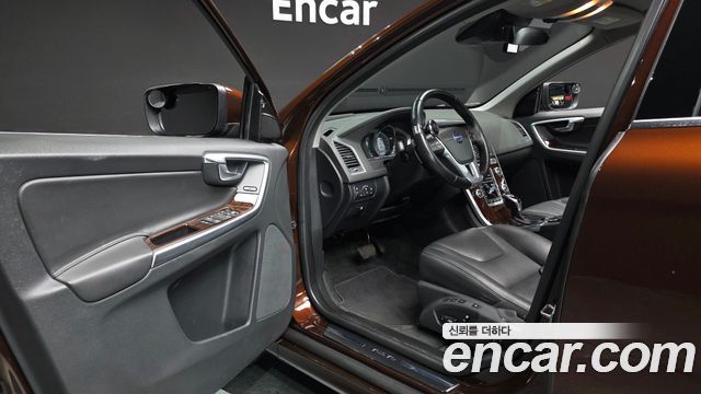 Volvo XC60 D5 AWD 1st 2015 — фото 10