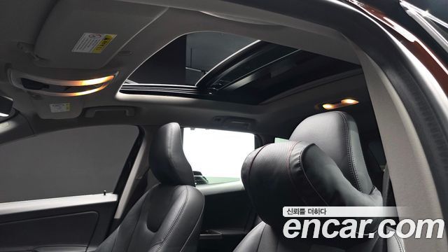 Volvo XC60 D5 AWD 1st 2015 — фото 17