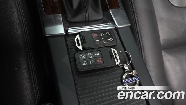 Volvo XC60 D5 AWD 1st 2015 — фото 19
