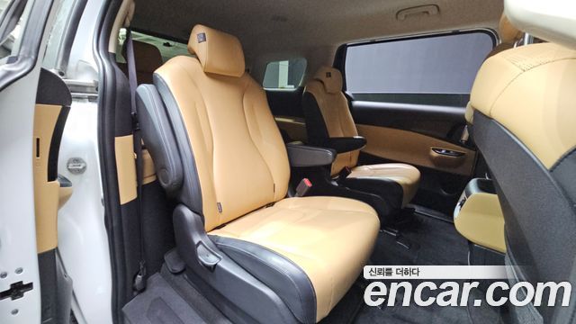 Kia Carnival (IV) Diesel 9-Seater Prestige 2023 — фото 12