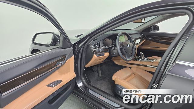 BMW 7 Series (F01) 740d xDrive 2014 — фото 10