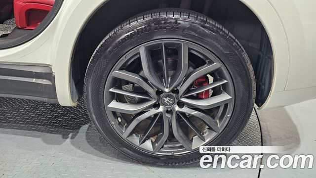 Maserati Levante 3.0 AWD GranLusso 2019 — фото 21