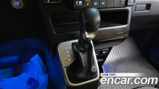 Hyundai Staria Cargo 5-Seater Modern 2022 — фото 9