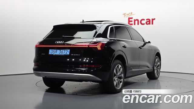 Audi e-tron 55 Quattro 2020 — фото 2