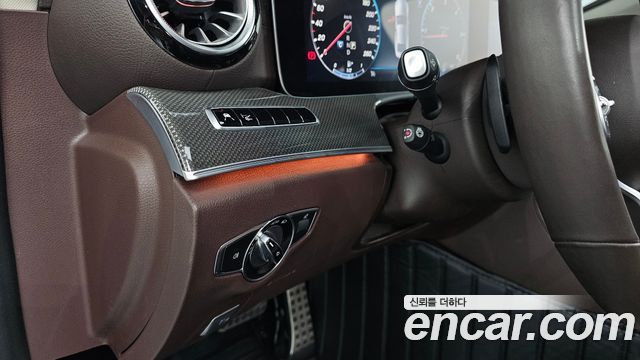 Mercedes-Benz CLS-Class (C257) CLS300d AMG Line 2019 — фото 27