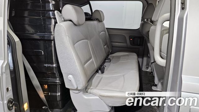 Hyundai Grand Starex Van 5-Seater Style 2021 — фото 16