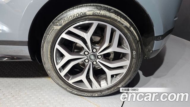 Land Rover Range Rover Evoque (II) D180 First Edition 2020 — фото 21