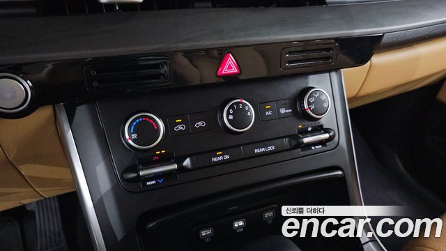 Kia Carnival (IV) Diesel 9-Seater Prestige 2022 — фото 33