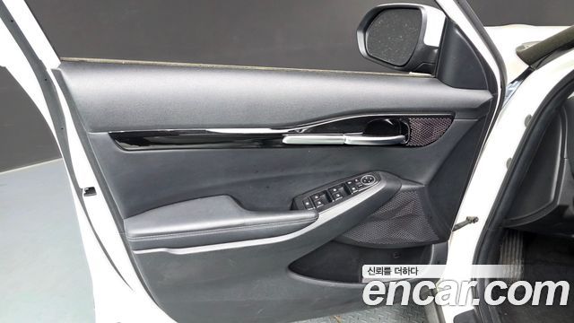 Kia Seltos Gasoline 1.6 Turbo 2WD Trendy 2023 — фото 24