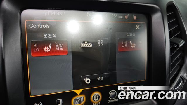 Jeep Cherokee (KL) 2.4 Longitude AWD 2017 — фото 19