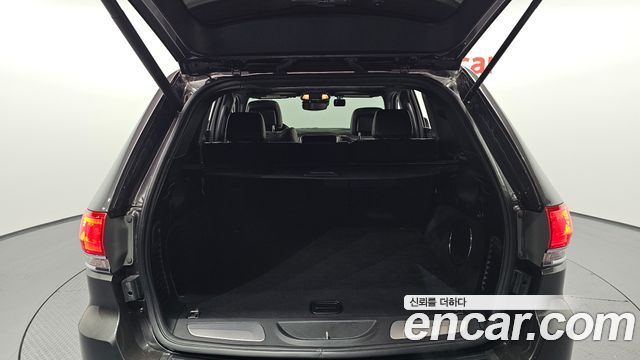 Jeep Grand Cherokee 3.6 Overland WK2 2020 — фото 24