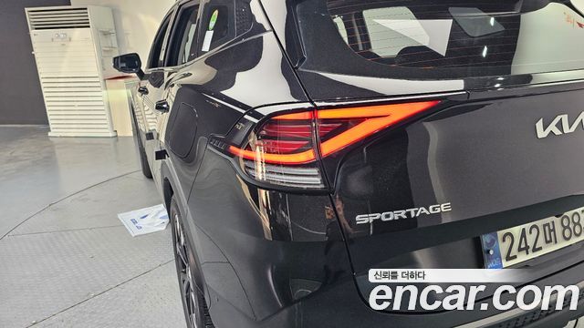 Kia Sportage (V) Diesel 2.0 2WD Signature Gravity 2022 — фото 23