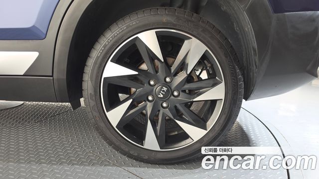 Kia Seltos Gasoline 1.6 Turbo 2WD Gravity 2022 — фото 21