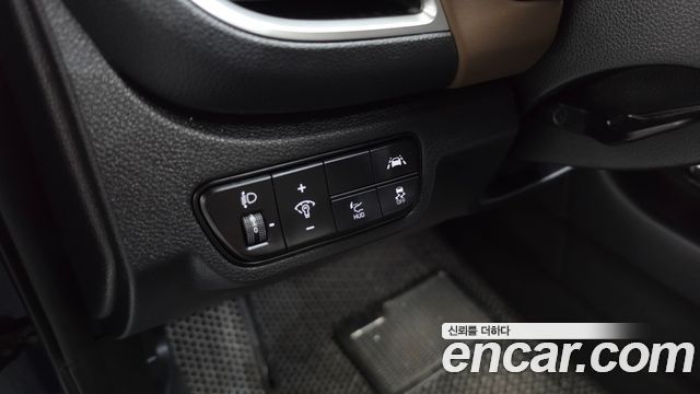 Kia Seltos Gasoline 1.6 Turbo 2WD Gravity 2022 — фото 28