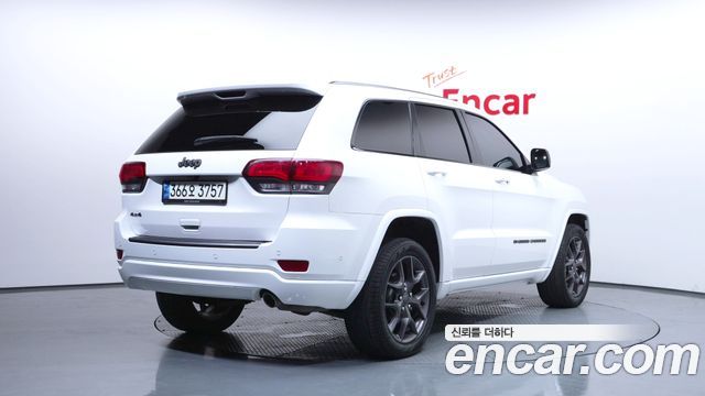 Jeep Grand Cherokee 3.6 80th Edition WK2 2021 — фото 2