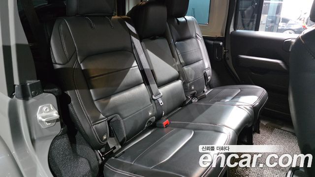 Jeep Wrangler (JL) 2.0 Overland Power Top 4Door 2023 — фото 11