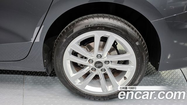 Audi A3 (8Y) 40 TFSI 2023 — фото 21