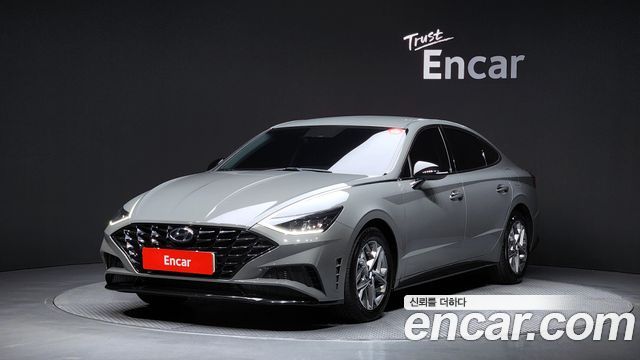 Hyundai Sonata (DN8) 2.0 Modern