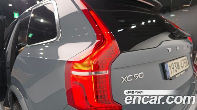 Volvo XC90 (II) B6 Inscription 2021 — фото 23