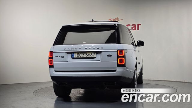 Land Rover Range Rover (IV) D350 Vogue SE Disel 2021 — фото 4