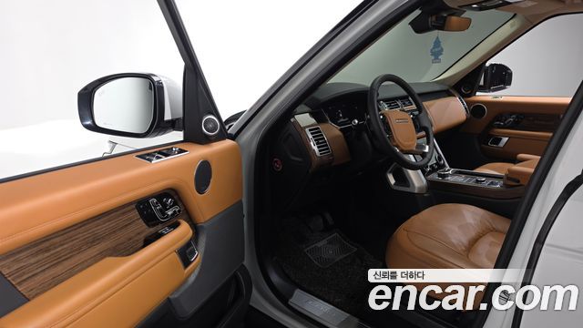 Land Rover Range Rover (IV) D350 Vogue SE Disel 2021 — фото 10