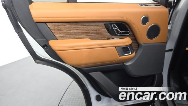 Land Rover Range Rover (IV) D350 Vogue SE Disel 2021 — фото 25