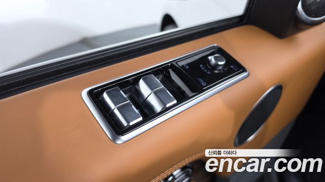 Land Rover Range Rover (IV) D350 Vogue SE Disel 2021 — фото 37