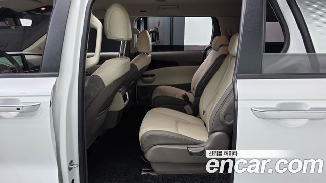 Kia Carnival (IV) Diesel 9-Seater Prestige 2023 — фото 12