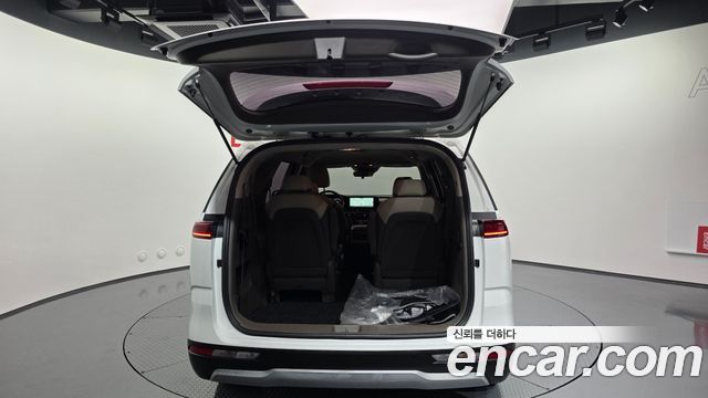 Kia Carnival (IV) Diesel 9-Seater Prestige 2023 — фото 20