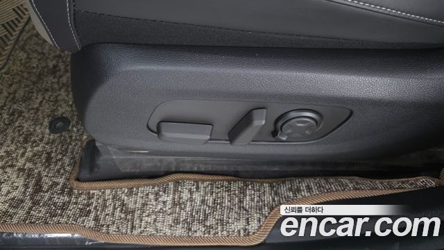 Kia Carnival (IV) HEV 7seater Gravity 2025 — фото 36