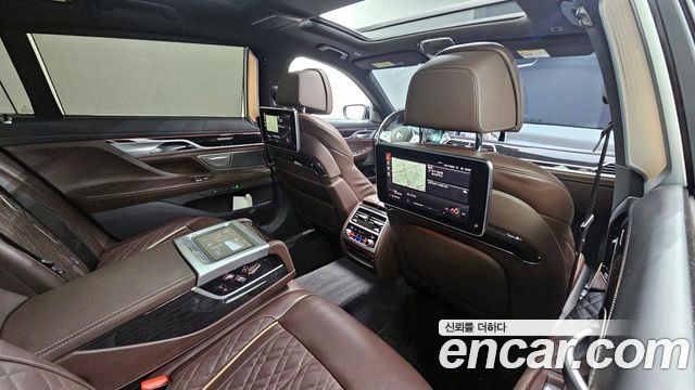 BMW 7 Series (G11) 730Ld xDrive M Sport 2020 — фото 17