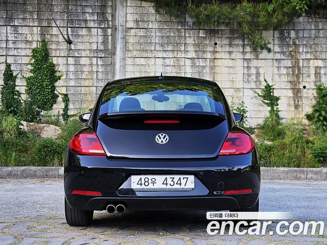 Volkswagen Beetle 2.0 TDI Club Limited Edition 2015 — фото 5