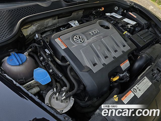 Volkswagen Beetle 2.0 TDI Club Limited Edition 2015 — фото 7