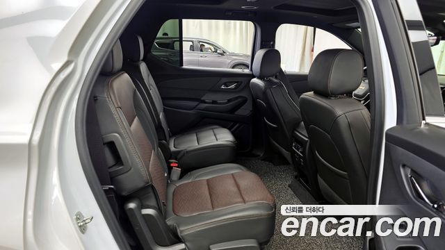 Chevrolet Traverse 3.6 AWD Hi Country 2022 — фото 16