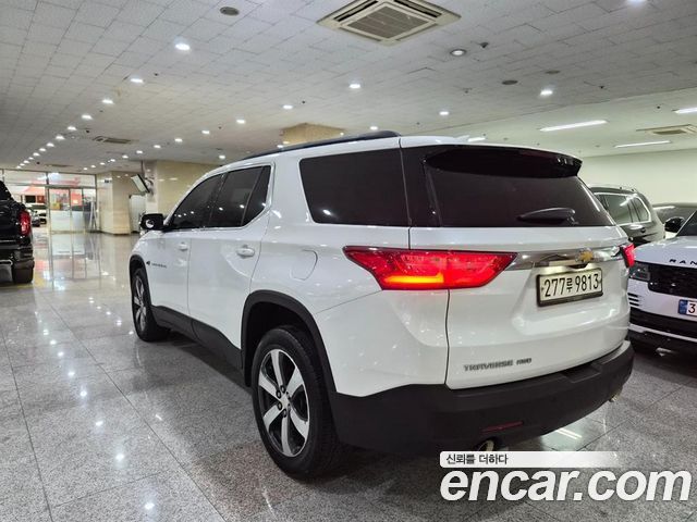 Chevrolet Traverse 3.6 AWD LT Leather Premium 2020 — фото 3