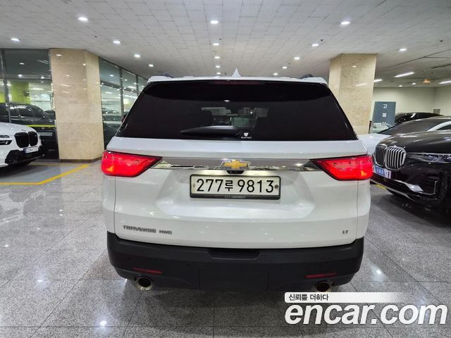 Chevrolet Traverse 3.6 AWD LT Leather Premium 2020 — фото 4