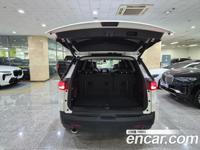 Chevrolet Traverse 3.6 AWD LT Leather Premium 2020 — фото 5