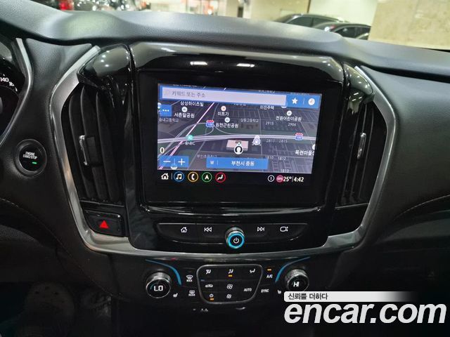 Chevrolet Traverse 3.6 AWD LT Leather Premium 2020 — фото 10