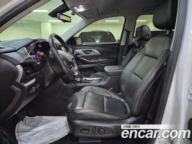 Chevrolet Traverse 3.6 AWD LT Leather Premium 2020 — фото 16
