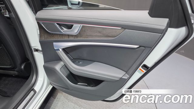 Audi A6 (C8) 45 TDI Quattro Premium 2021 — фото 25