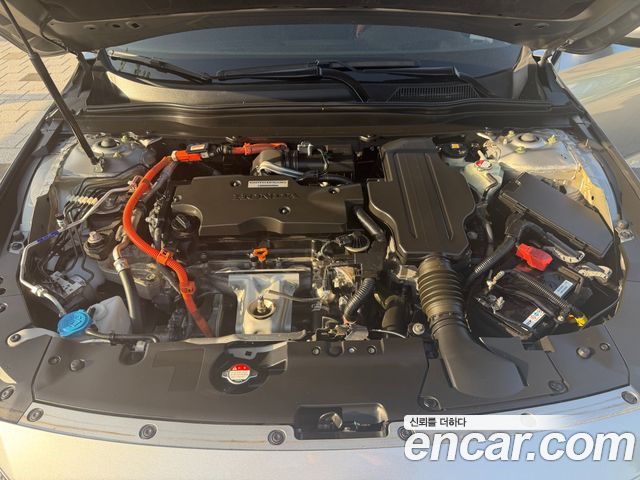 Honda Accord (X) 2.0 Hybrid Touring 2019 — фото 6