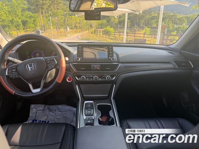 Honda Accord (X) 2.0 Hybrid Touring 2019 — фото 7