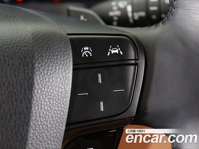 Toyota Alphard (IV) 2.5 HEV Executive AWD 2024 — фото 9