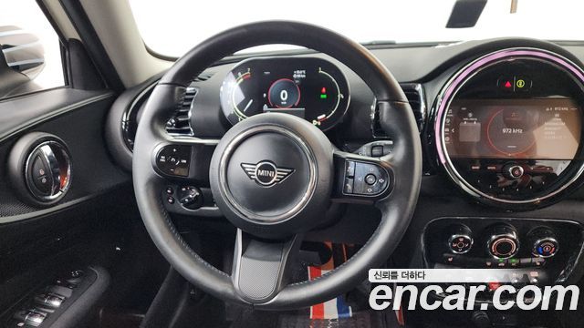 MINI Cooper Clubman Classic 2nd 2023 — фото 13