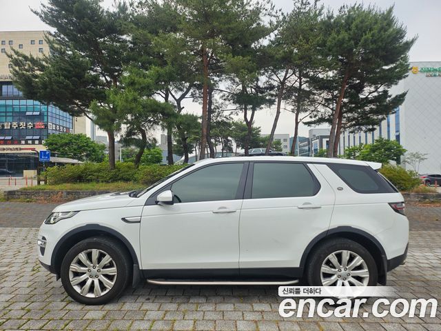 Land Rover Discovery Sport 2.0 TD4 HSE Luxury 2016 — фото 4