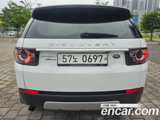 Land Rover Discovery Sport 2.0 TD4 HSE Luxury 2016 — фото 6